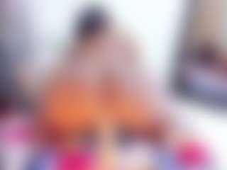 Laura Saenz's Live Sex Cam Show