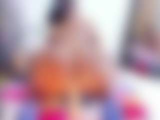 Laura Saenz's Live Sex Cam Show