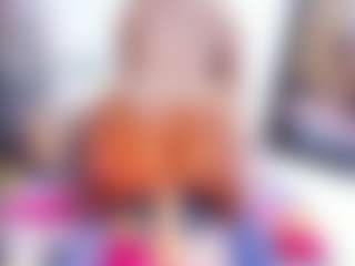 Laura Saenz's Live Sex Cam Show