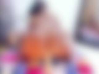 Laura Saenz's Live Sex Cam Show