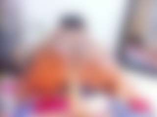 Laura Saenz's Live Sex Cam Show
