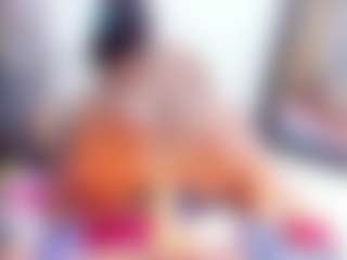Laura Saenz's Live Sex Cam Show