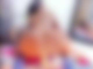 Laura Saenz's Live Sex Cam Show