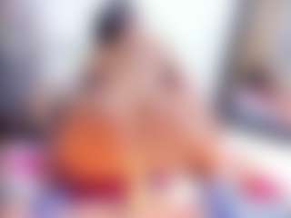 Laura Saenz's Live Sex Cam Show