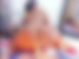 Laura Saenz's Live Sex Cam Show