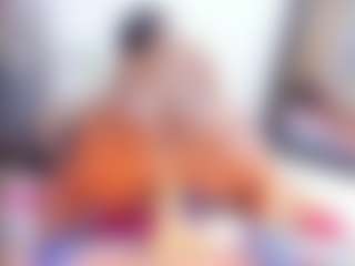 Laura Saenz's Live Sex Cam Show