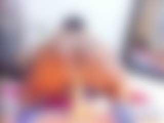 Laura Saenz's Live Sex Cam Show