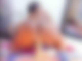 Laura Saenz's Live Sex Cam Show