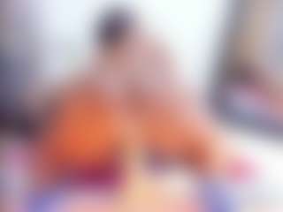 Laura Saenz's Live Sex Cam Show