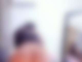 Laura Saenz's Live Sex Cam Show