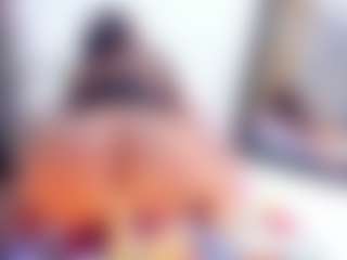 Laura Saenz's Live Sex Cam Show