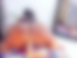 Laura Saenz's Live Sex Cam Show