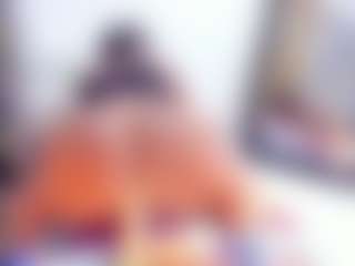 Laura Saenz's Live Sex Cam Show