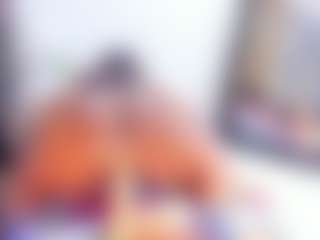 Laura Saenz's Live Sex Cam Show