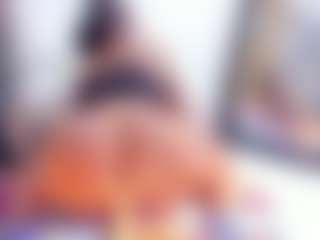Laura Saenz's Live Sex Cam Show