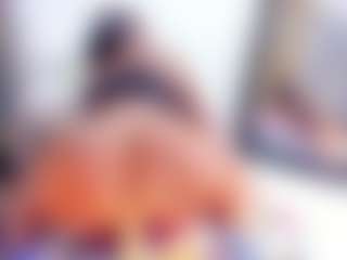 Laura Saenz's Live Sex Cam Show