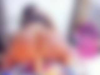 Laura Saenz's Live Sex Cam Show