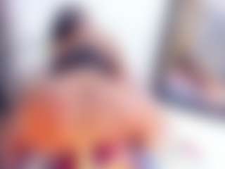 Laura Saenz's Live Sex Cam Show