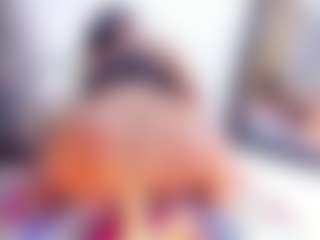 Laura Saenz's Live Sex Cam Show