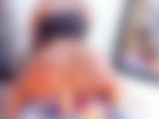 Laura Saenz's Live Sex Cam Show