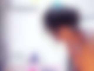 Laura Saenz's Live Sex Cam Show