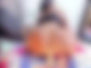 Laura Saenz's Live Sex Cam Show