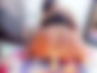 Laura Saenz's Live Sex Cam Show