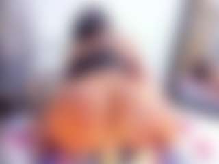 Laura Saenz's Live Sex Cam Show