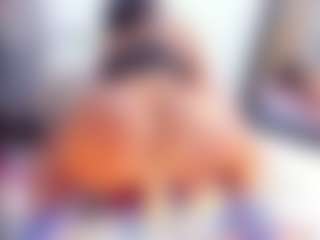 Laura Saenz's Live Sex Cam Show
