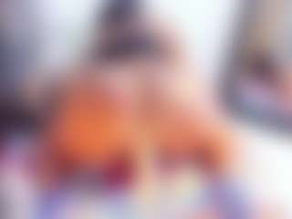Laura Saenz's Live Sex Cam Show