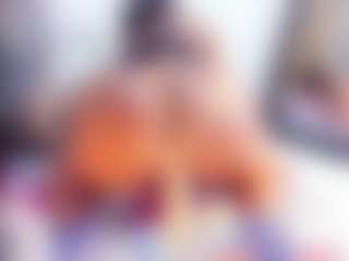 Laura Saenz's Live Sex Cam Show