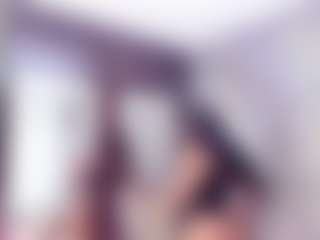 Laura Saenz's Live Sex Cam Show