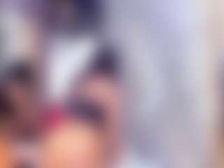 Laura Saenz's Live Sex Cam Show