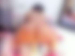 Laura Saenz's Live Sex Cam Show