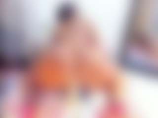 Laura Saenz's Live Sex Cam Show