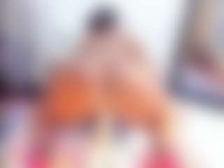Laura Saenz's Live Sex Cam Show