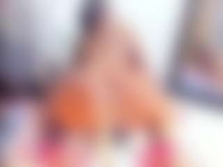 Laura Saenz's Live Sex Cam Show