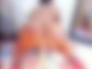 Laura Saenz's Live Sex Cam Show