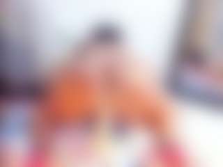 Laura Saenz's Live Sex Cam Show