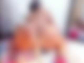 Laura Saenz's Live Sex Cam Show