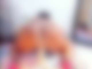 Laura Saenz's Live Sex Cam Show