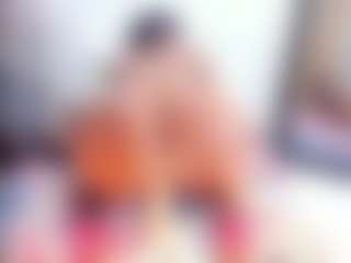 Laura Saenz's Live Sex Cam Show