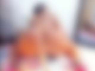 Laura Saenz's Live Sex Cam Show