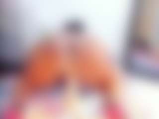 Laura Saenz's Live Sex Cam Show