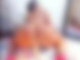 Laura Saenz's Live Sex Cam Show