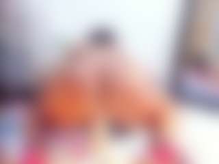 Laura Saenz's Live Sex Cam Show