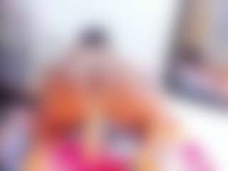 Laura Saenz's Live Sex Cam Show