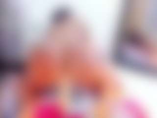 Laura Saenz's Live Sex Cam Show