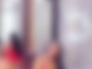 Laura Saenz's Live Sex Cam Show