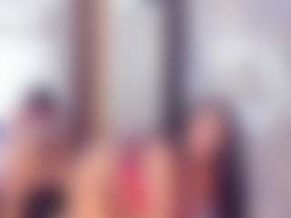 Laura Saenz's Live Sex Cam Show